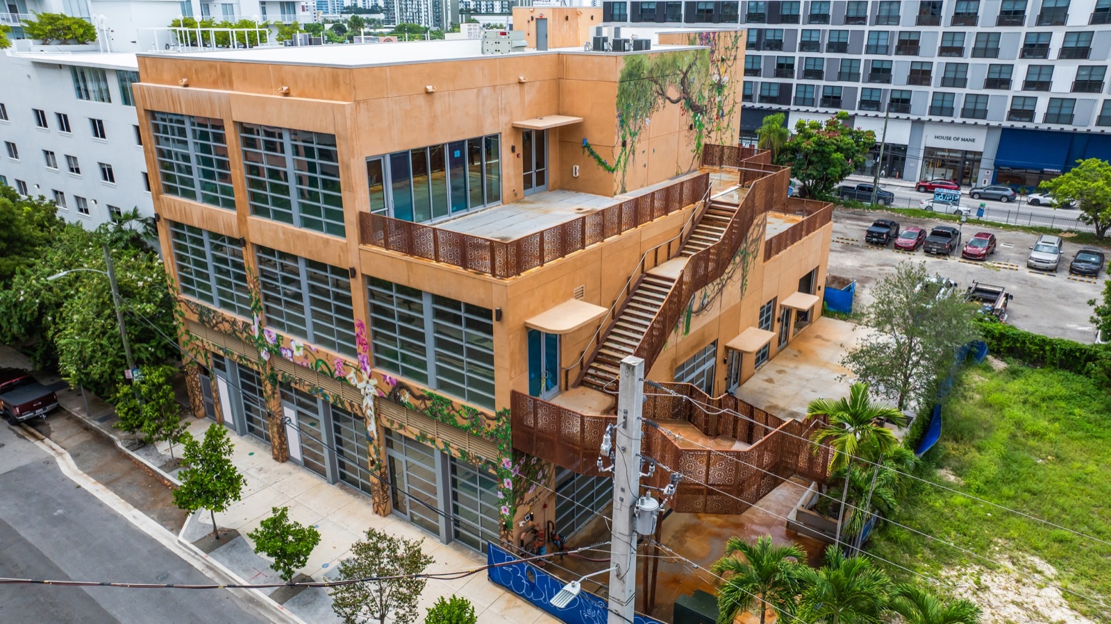 70 NW 28th Street